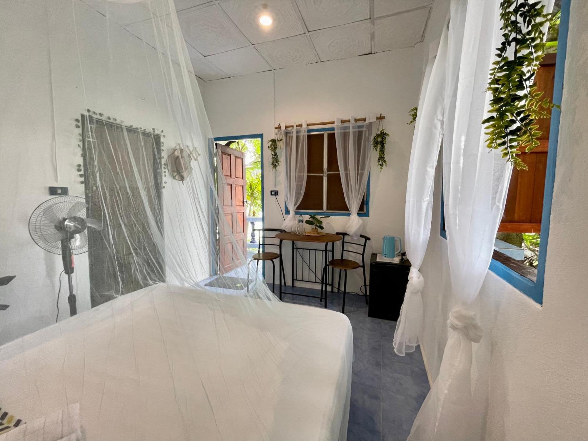 Secret Place Hotel And Restaurant Haad Yao Room photo